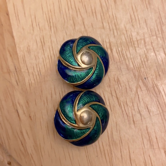Vintage earring